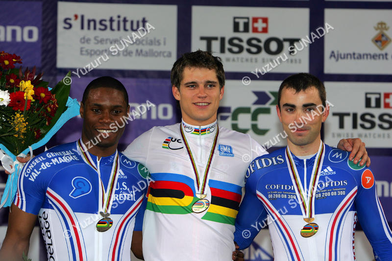 Podium004p.jpg